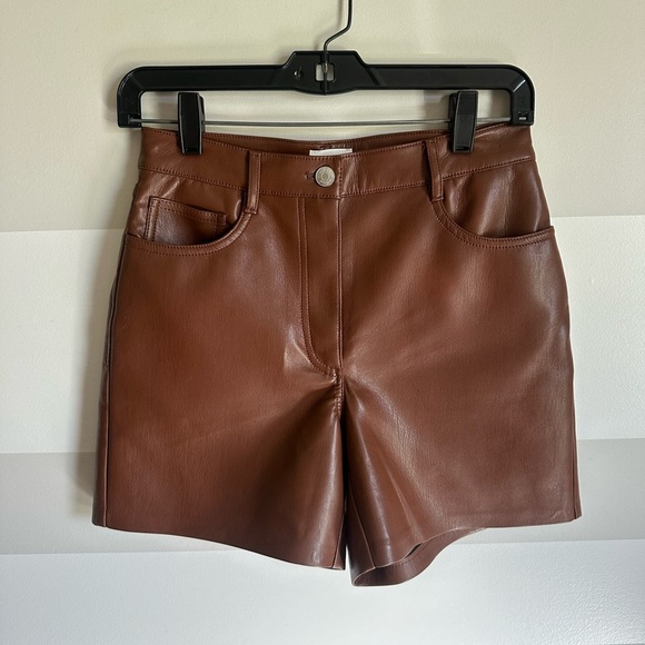 Aritzia Wilfred Mercury Short - Picture 1 of 3